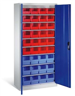 Schrank mit Sichtlagerkästen